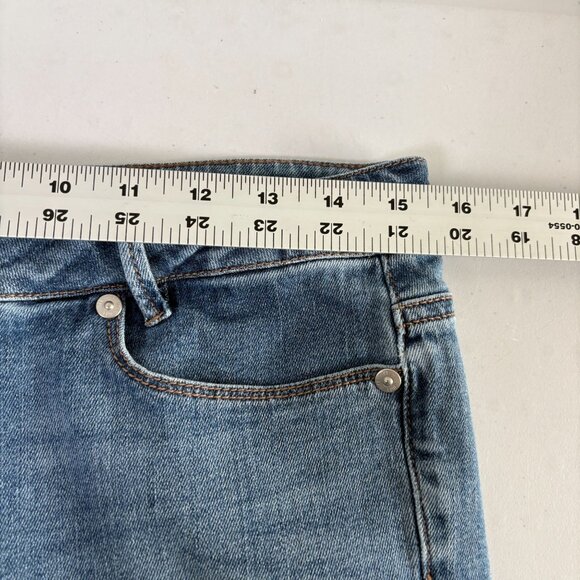 J Jill Denim Weekender Straight Leg Jeans Size 10 Floral Embroidery Mid Rise - Picture 9 of 14